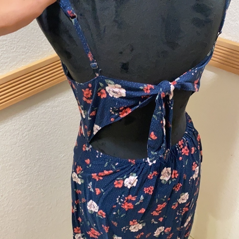 Floral Hollister dress!! - Picture 4 of 4